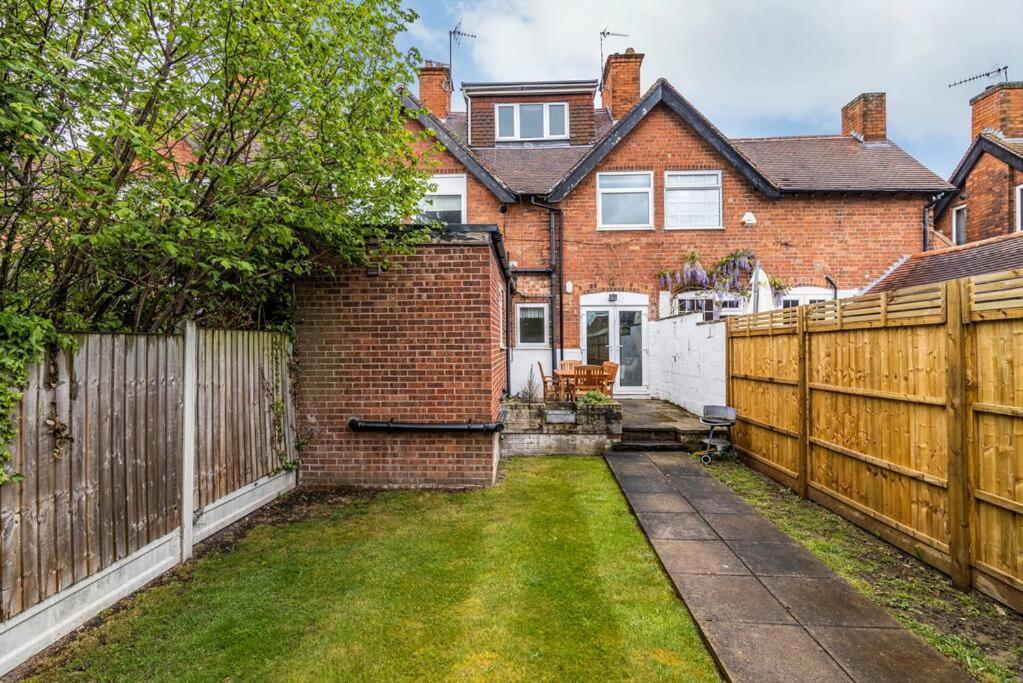 Dovecote House Beeston Private Parking 15Mins From Nottingham City Centre Close To Qmc Hospital Exterior foto